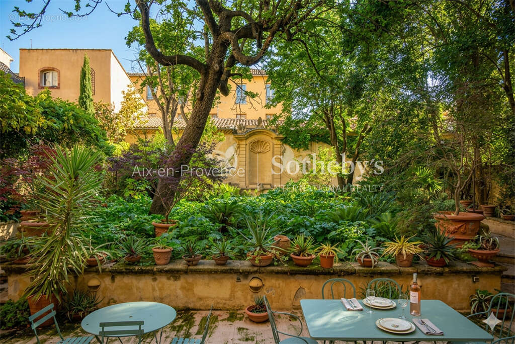 Appartement à AIX-EN-PROVENCE