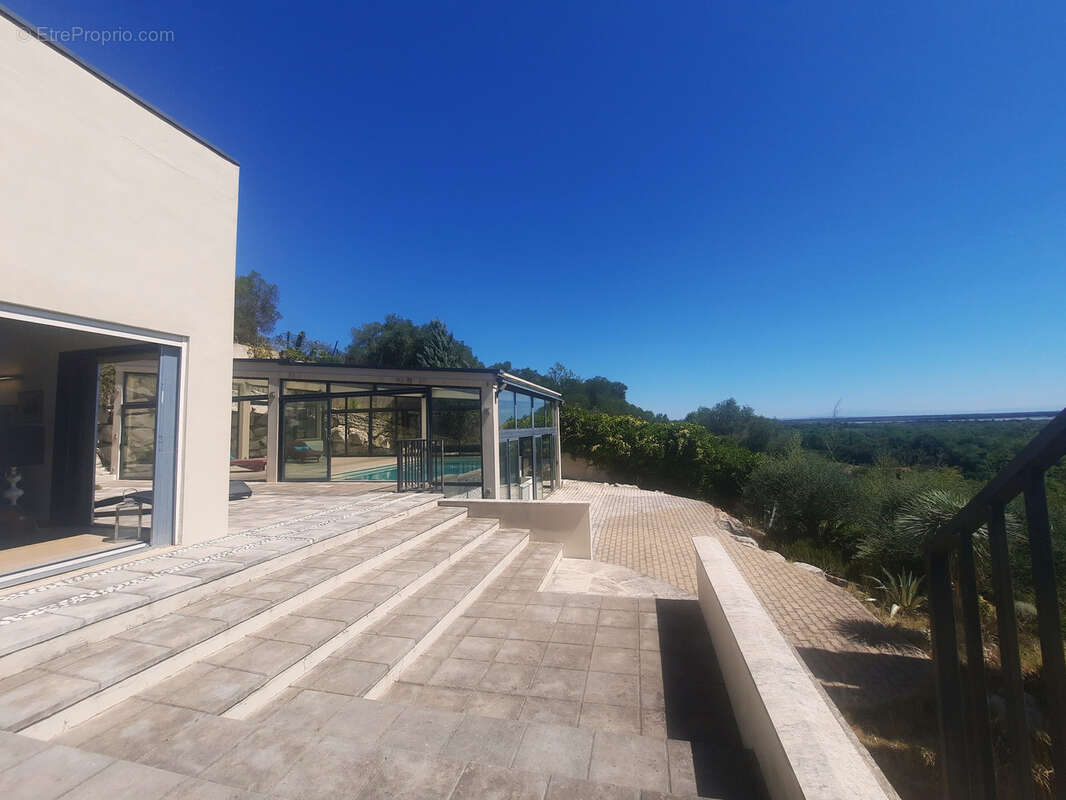 Maison à SAINT-GILLES