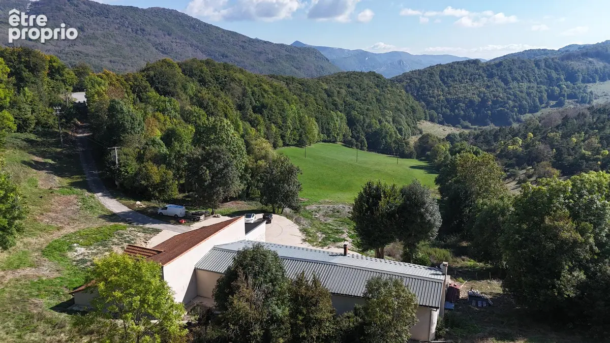 Propriete de charme sur 2 hectares 450m²  avec gites 26190 le chaffal - photo 16