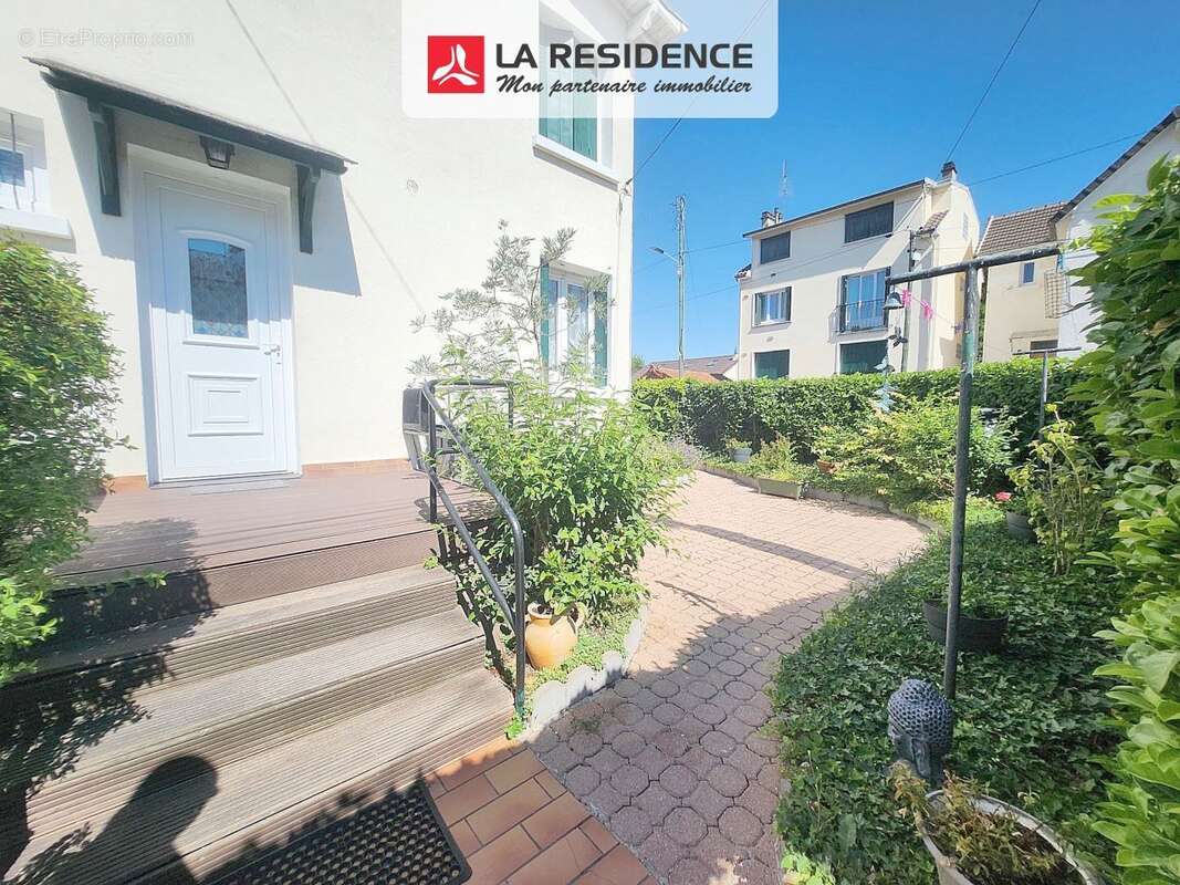 Maison 64 m² à Franconville  - photo 5