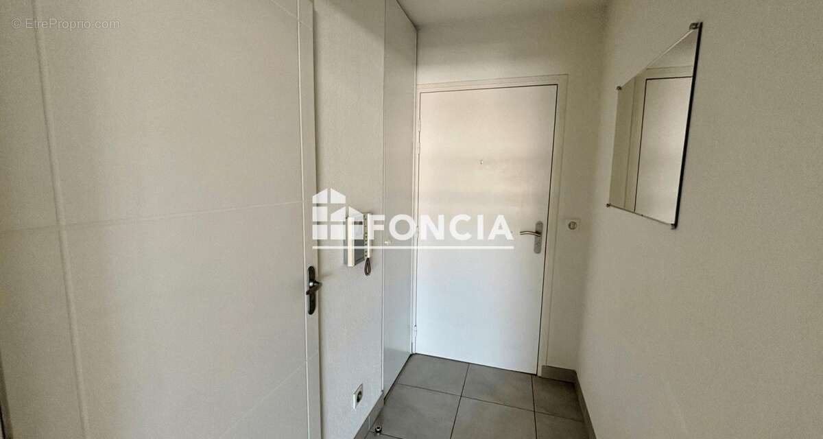 Appartement à LE CRES