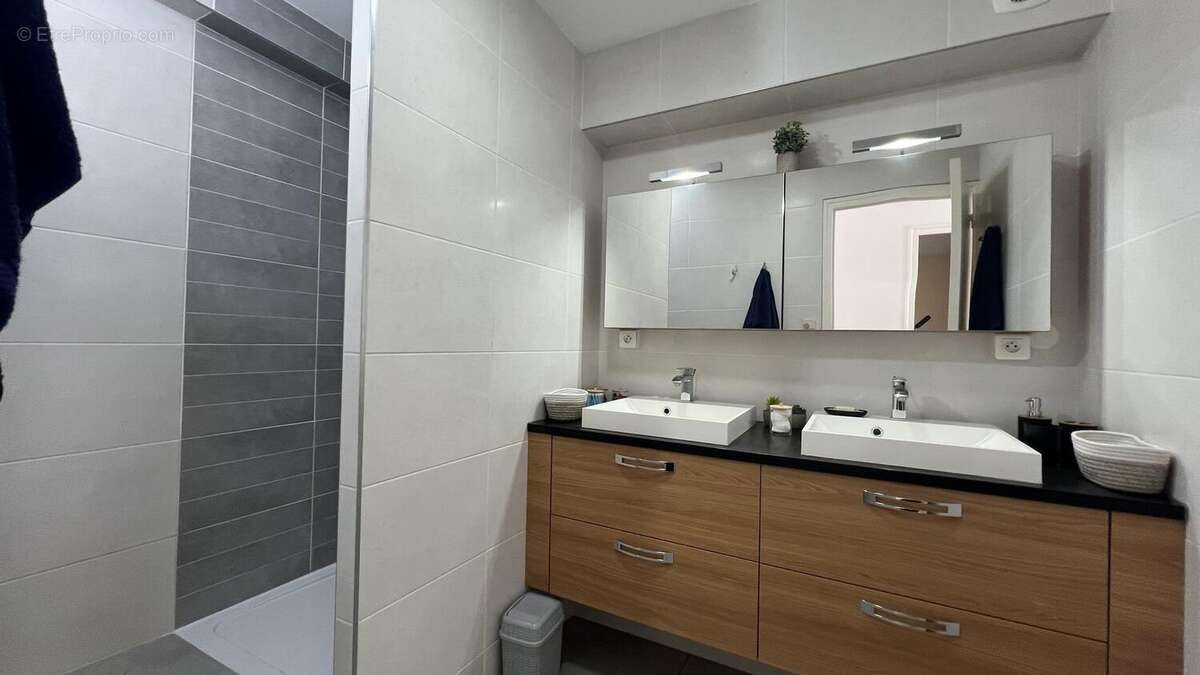 Photo 7 - Appartement à TASSIN-LA-DEMI-LUNE