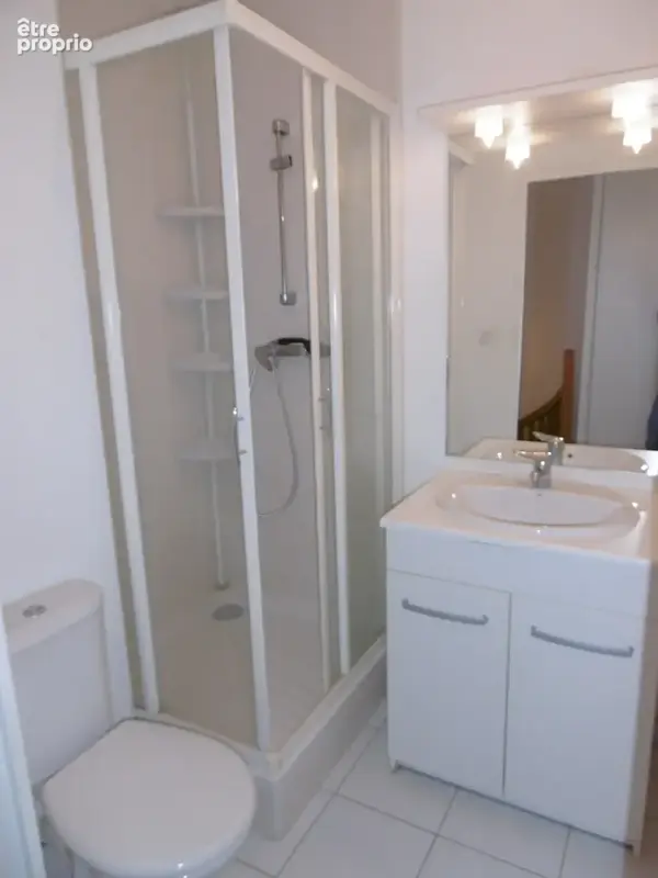 Saint denis en val - centre ville- dans residence  - f3 duplex avec jardin privatif - photo 12