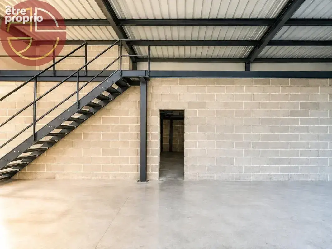 Commerce 886 m² à vendre à Bouloc (31620) - photo 8