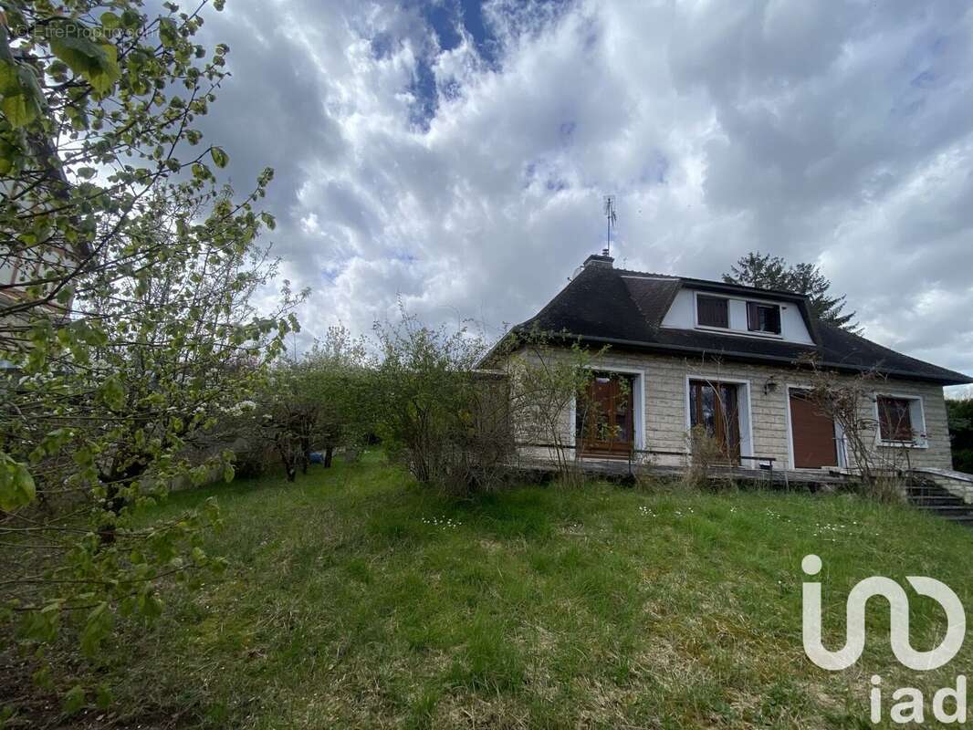 Photo 2 - Maison à COMPIEGNE