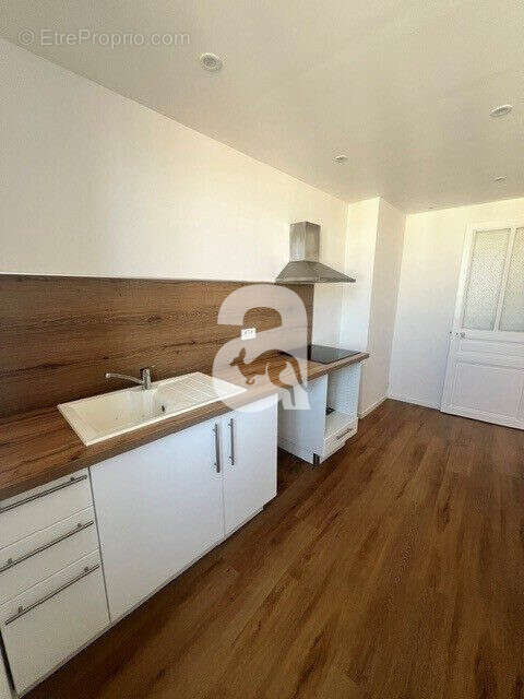 Appartement 80 m² à Soissons  - photo 4