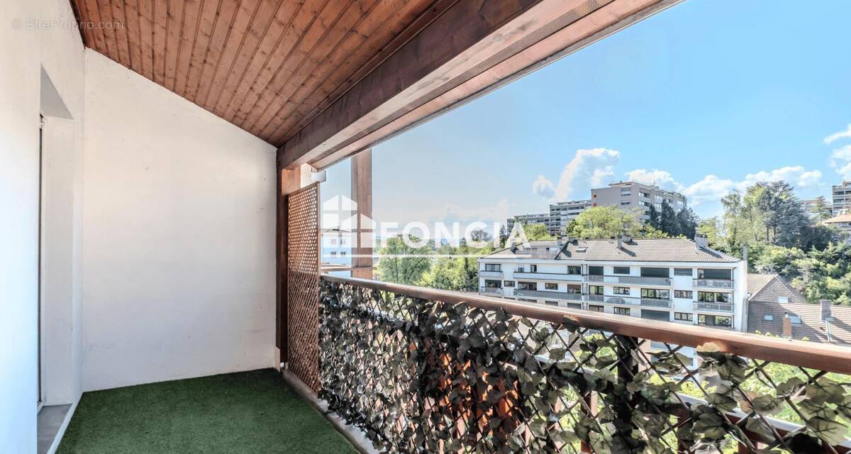 Appartement à SAINT-JULIEN-EN-GENEVOIS