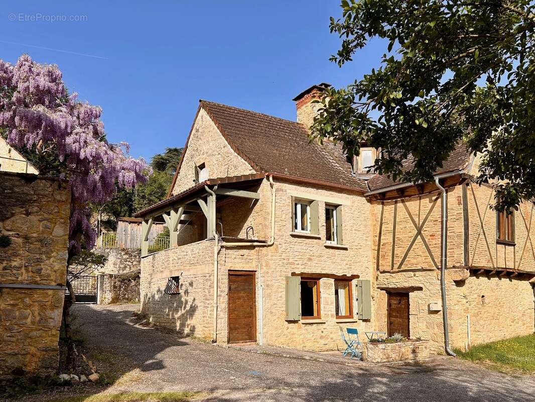 Maison à GOURDON