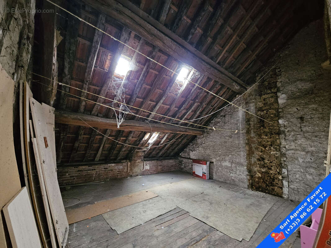 Maison à JOIGNY