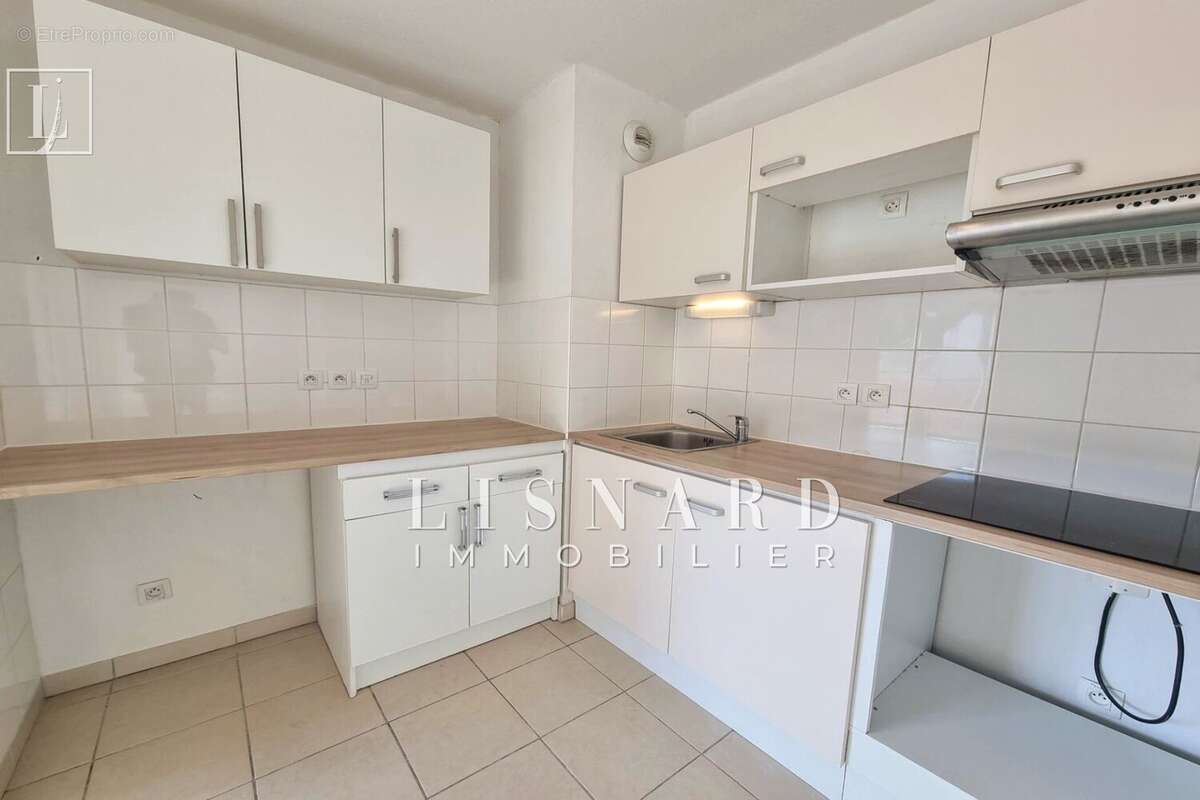 Appartement à VALLAURIS