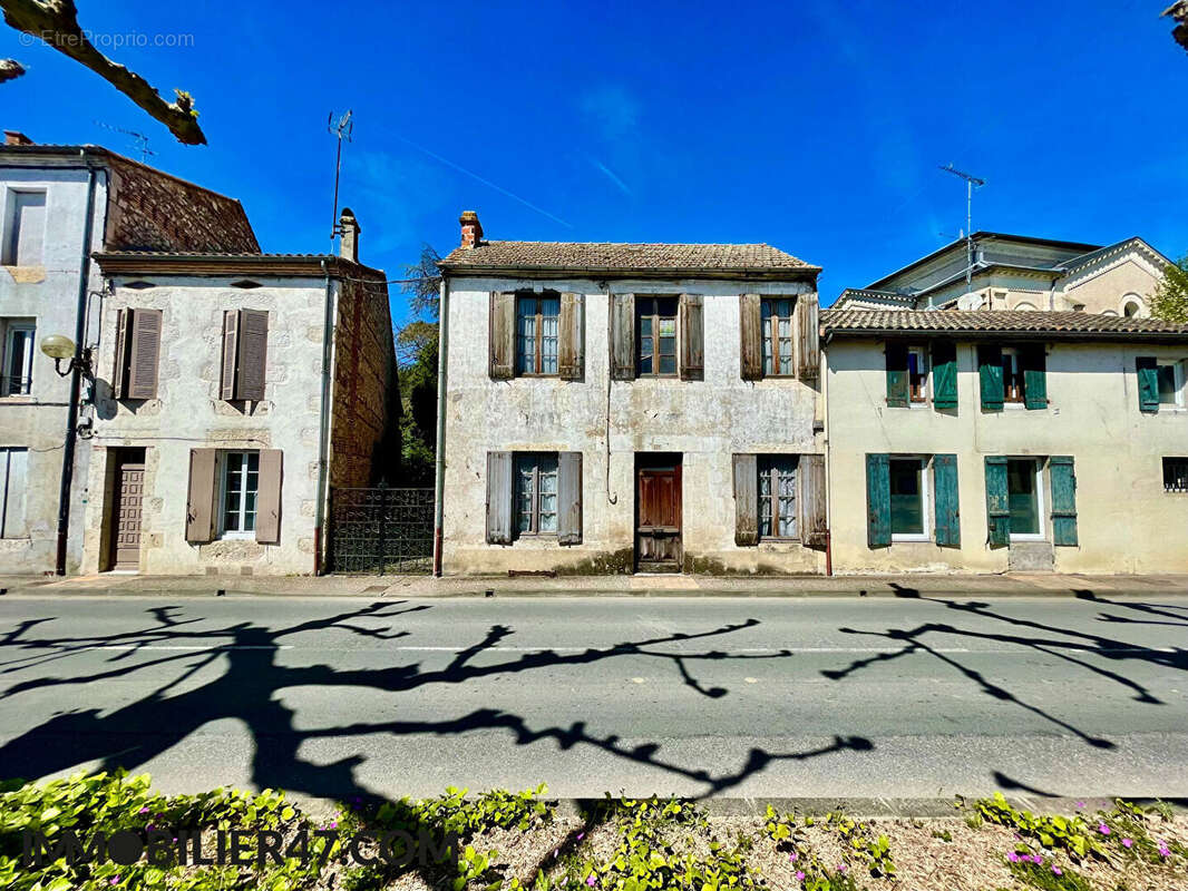 Maison à CASTELMORON-SUR-LOT