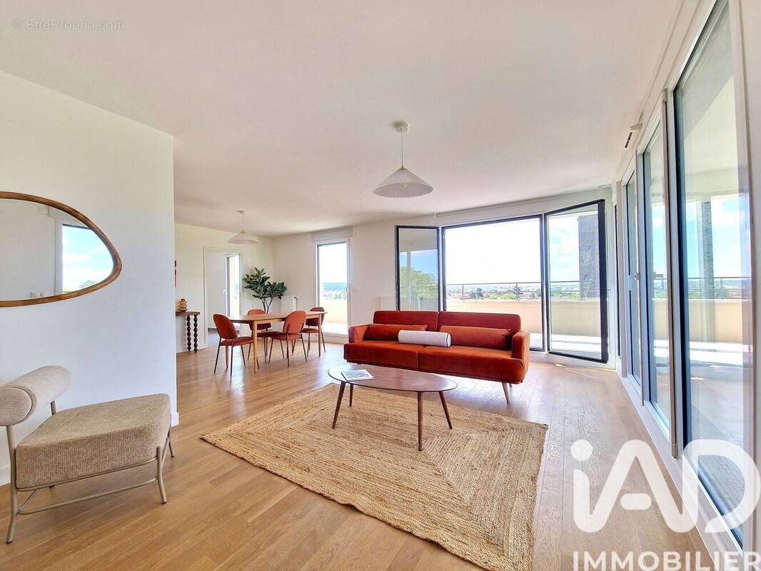 Photo 1 - Appartement à SAINT-MAUR-DES-FOSSES