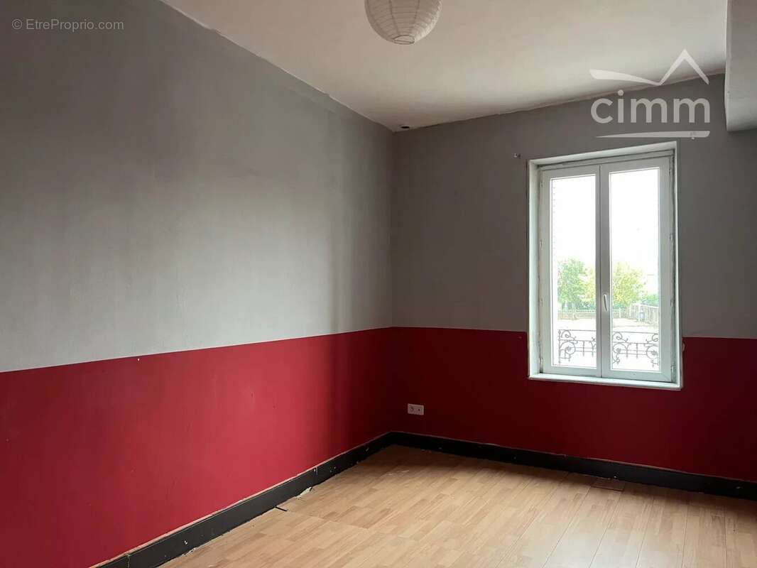 Maison à MONETAY-SUR-LOIRE