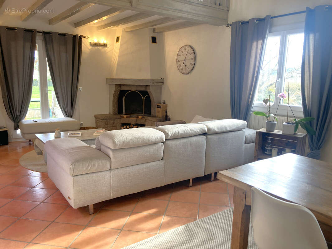 Maison à SAINT-BAUZILLE-DE-PUTOIS