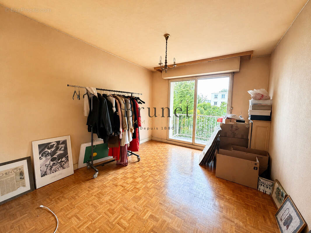 Appartement à SAINT-MAUR-DES-FOSSES