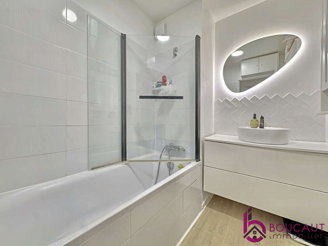 Appartement à LE PLESSIS-ROBINSON