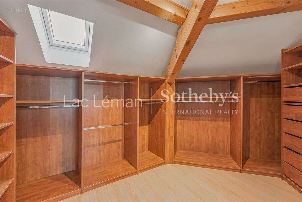 Maison à CHENS-SUR-LEMAN