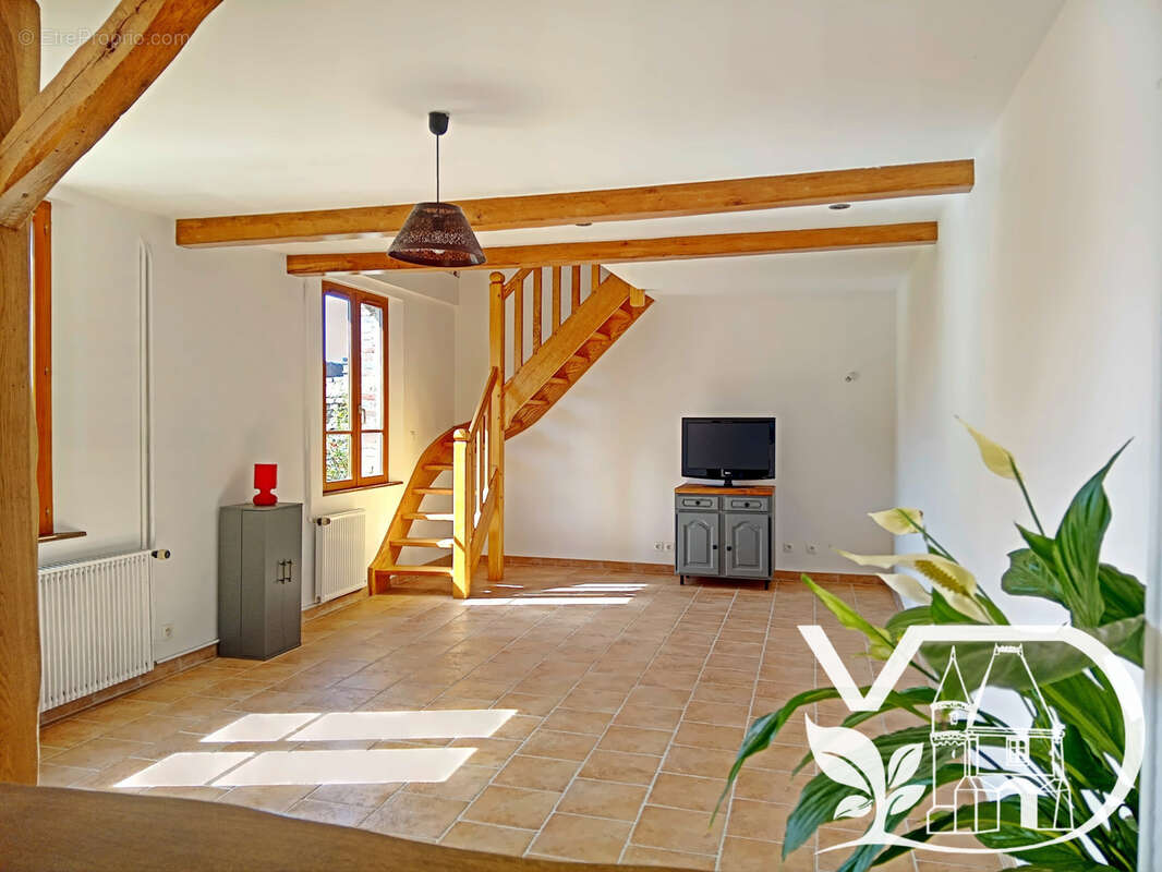 Maison à LACHAPELLE-AUX-POTS