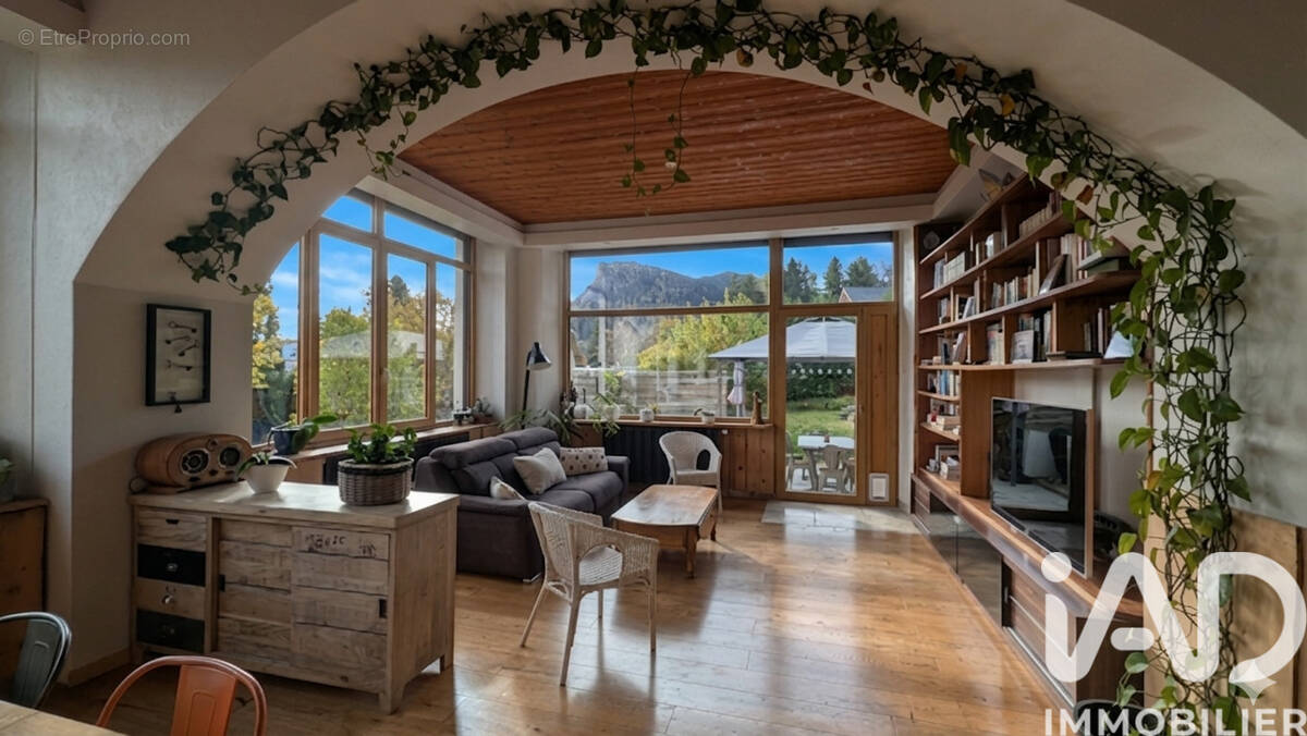 Photo 1 - Appartement à LE GUA