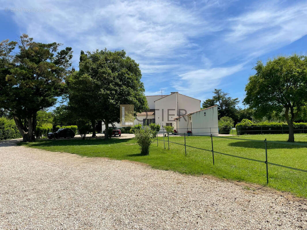 Propriété de charme avec installations équestres   220 m2 sur 8 900 m2 de terrain - photo 27