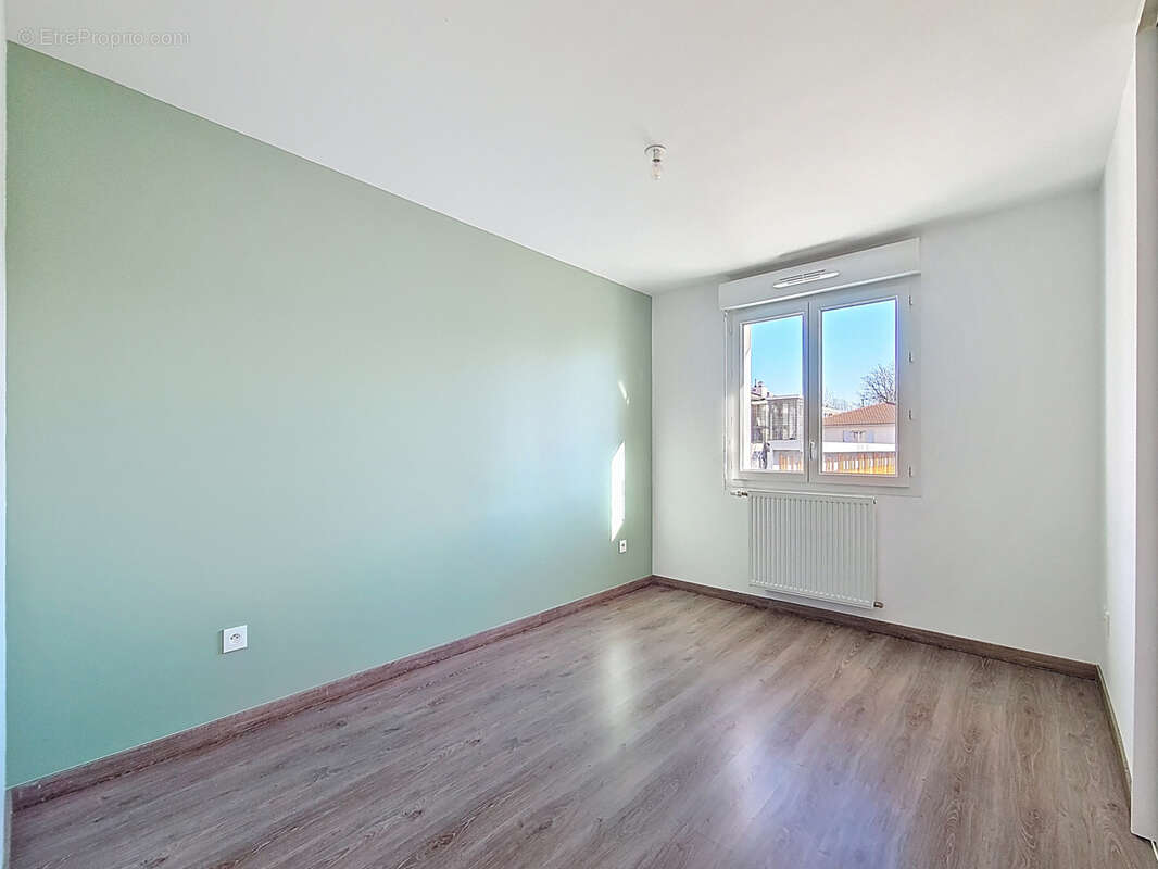 Appartement à SAINT-ISMIER