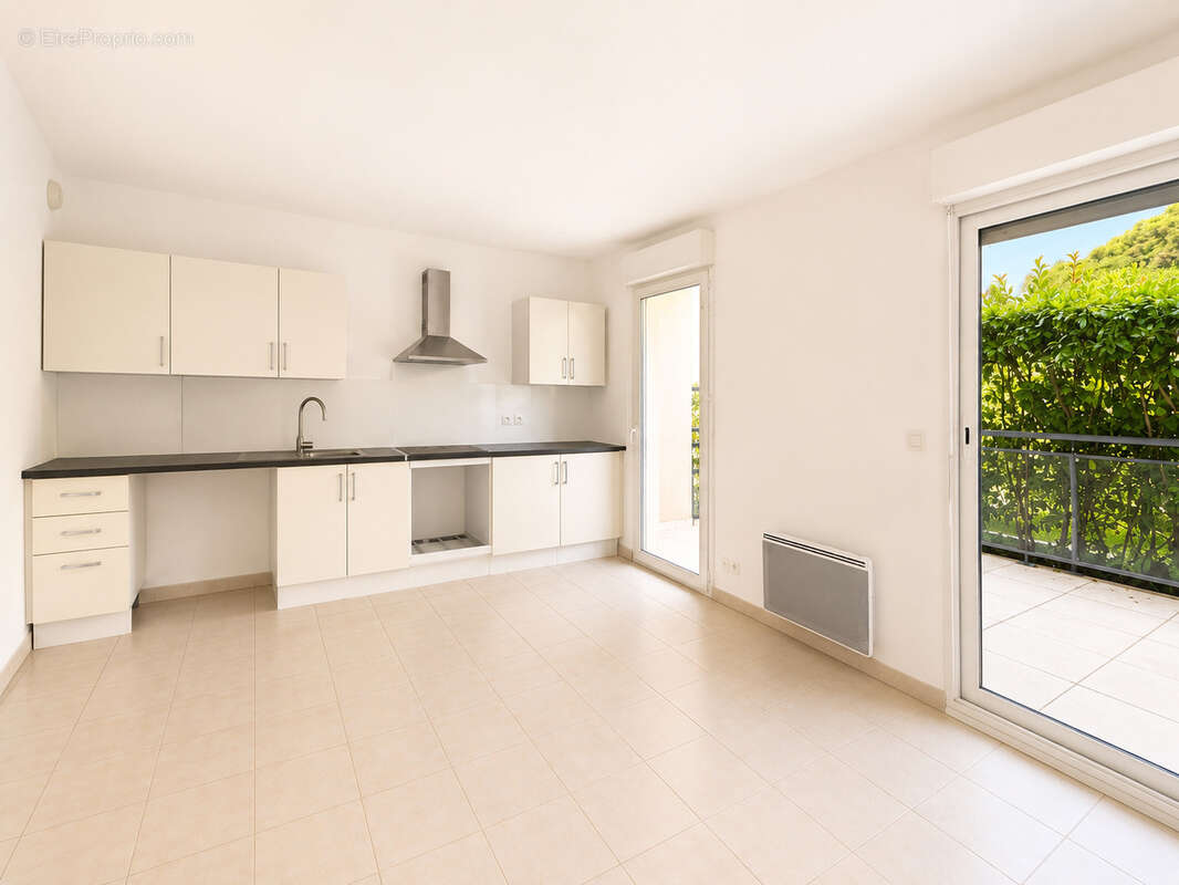 Appartement à LA COLLE-SUR-LOUP
