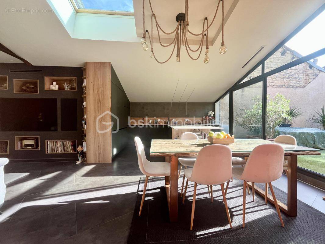 Appartement à VILLEFRANCHE-SUR-SAONE