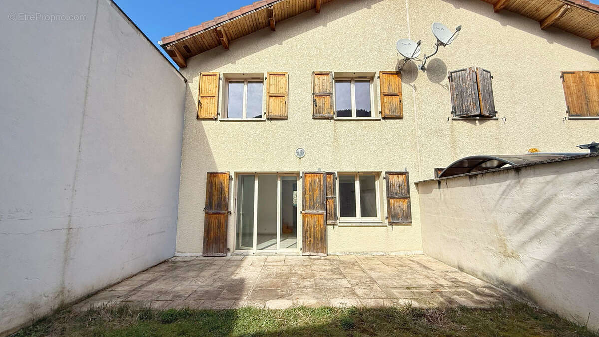 Maison à SAINT-LAURENT-DU-PONT
