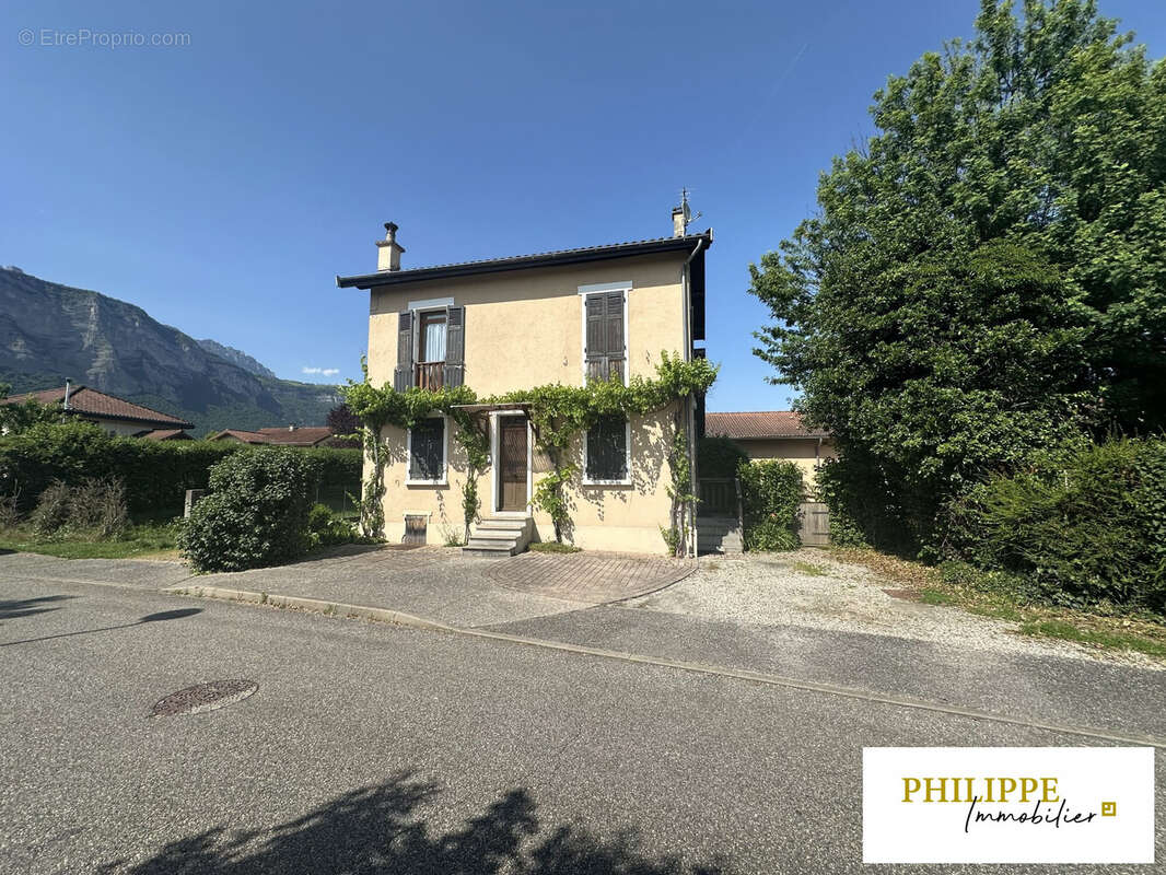 Appartement à CROLLES