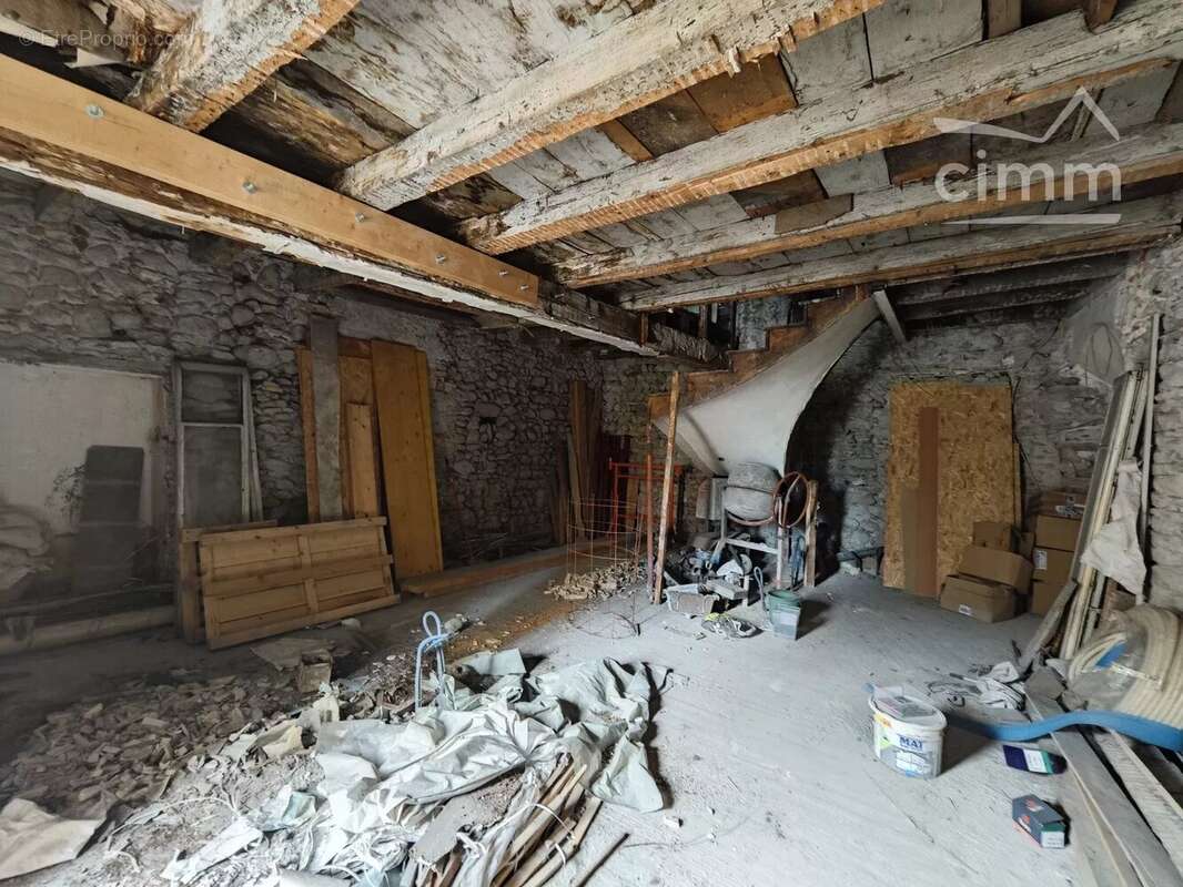 Appartement à DOMENE