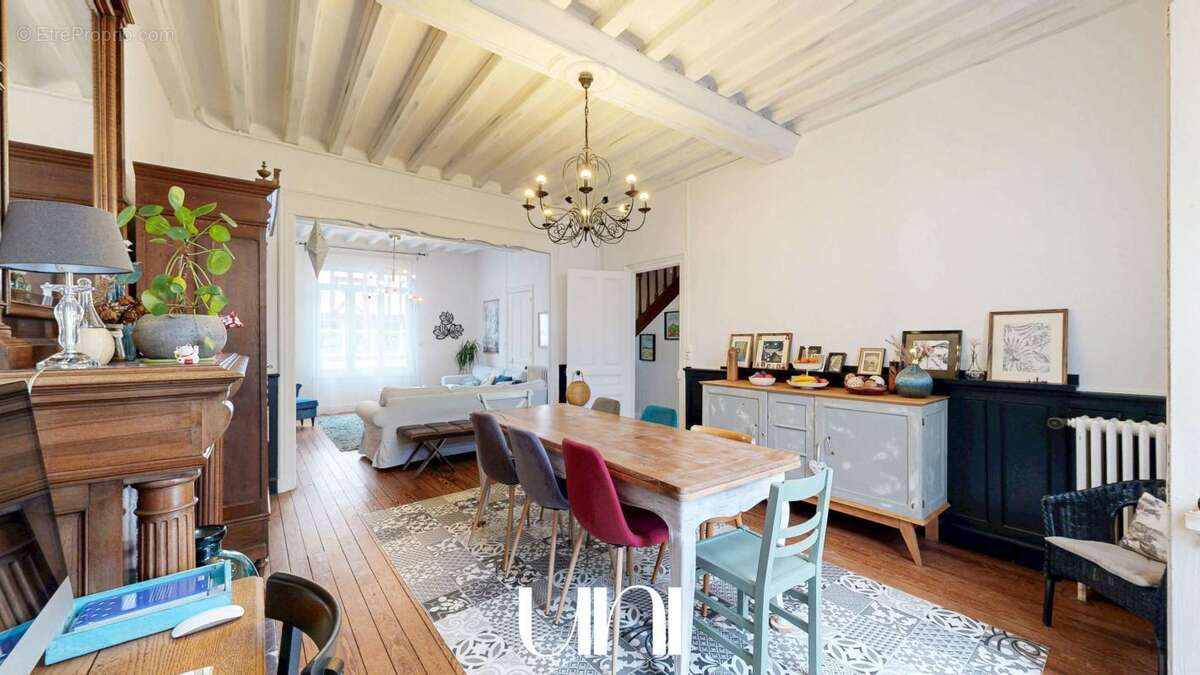 Maison à MEZIDON-CANON