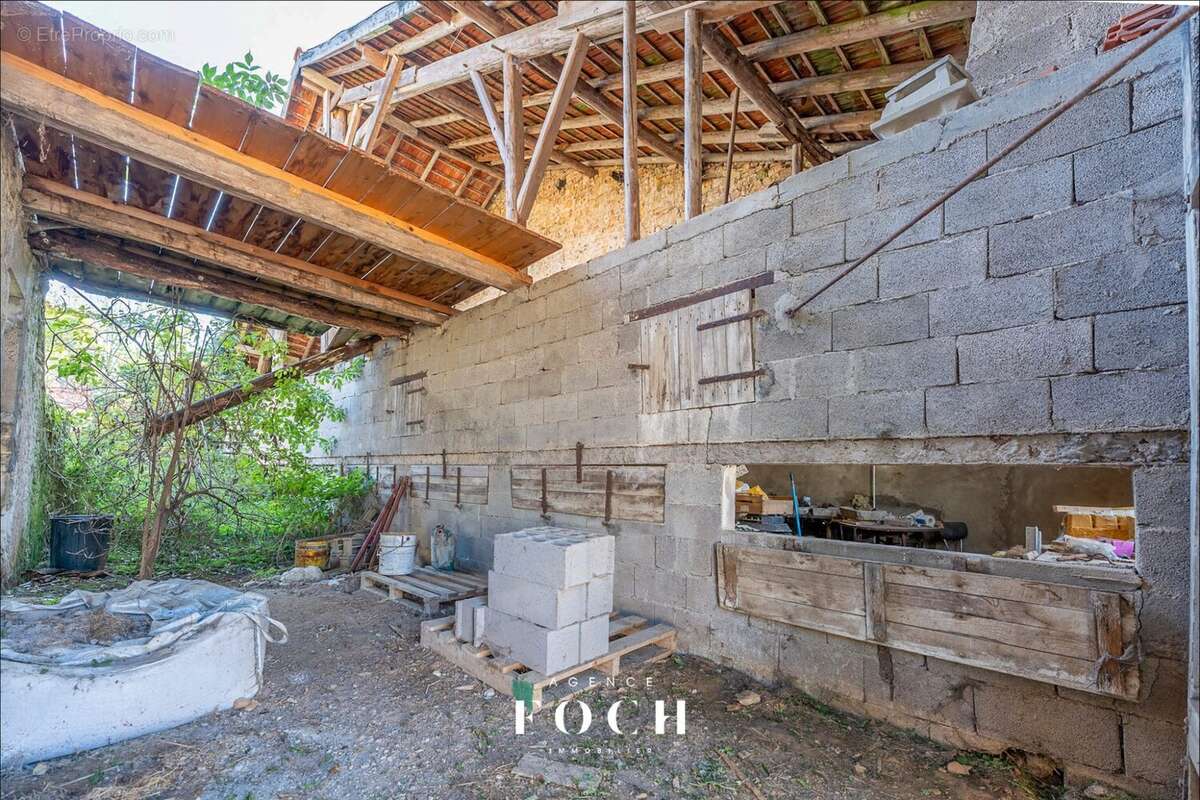 Maison 250 m² à Xirocourt  - photo 6