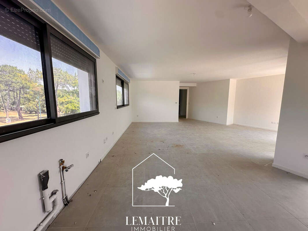 Appartement à LES MATHES