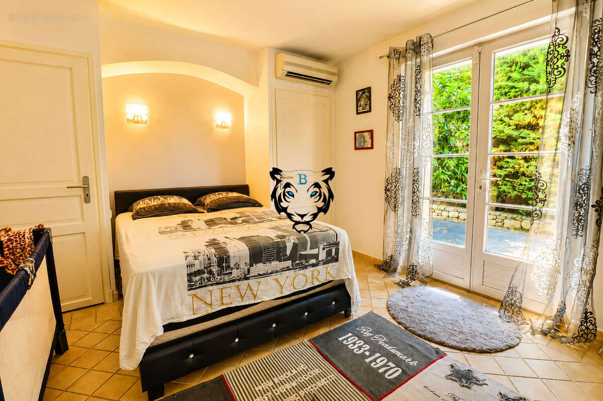 Maison à FREJUS