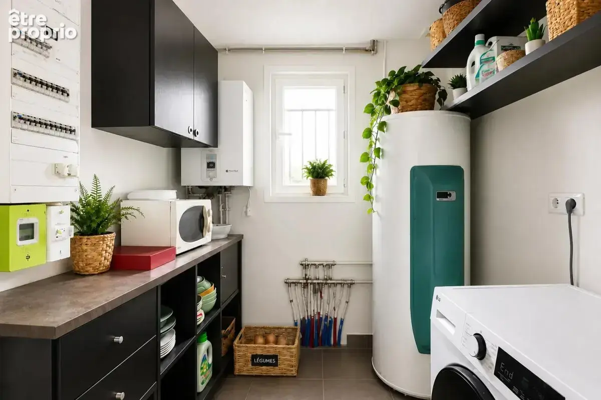 Une maison familiale avec jardin - 122 m² - Monnaie - photo 8