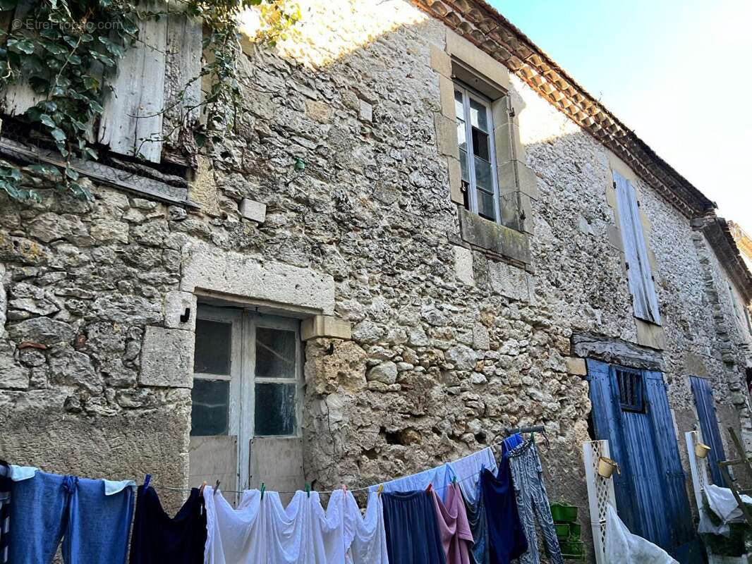 Appartement à BOURG-DE-VISA