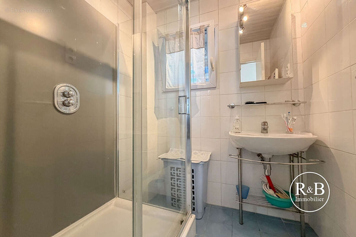 Appartement à LES CLAYES-SOUS-BOIS