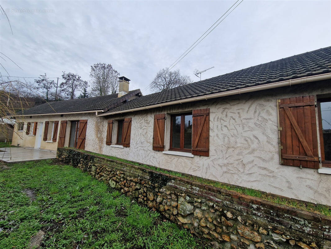 Maison à SAINT-REMY-SUR-AVRE