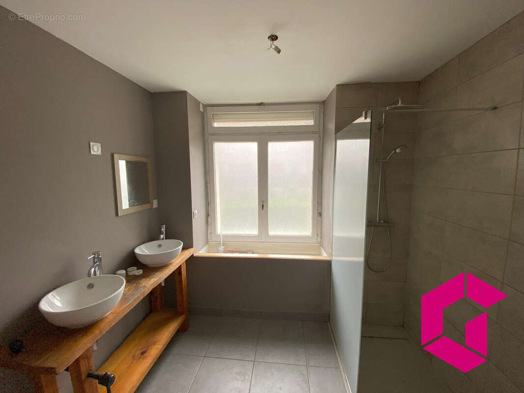 Maison à LA SEAUVE-SUR-SEMENE