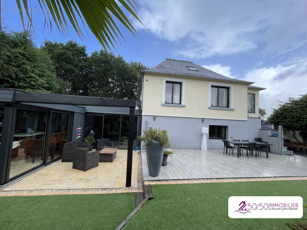 Maison à PLOUEZOC'H