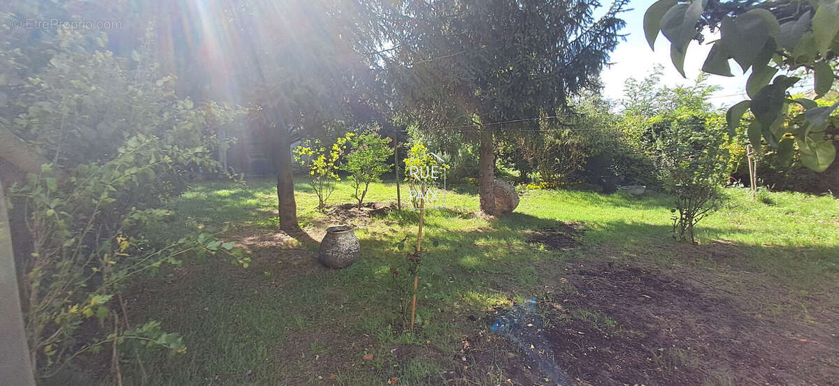 Maison à LENCLOITRE