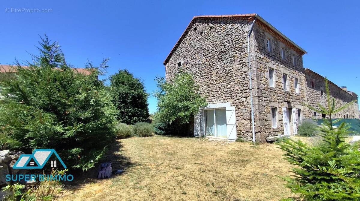 Maison à SAUGUES