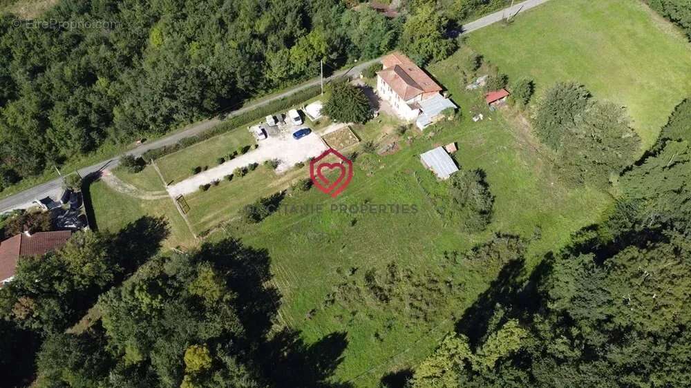 Ancienne ferme partiellement à renover avec puits et dépendances - photo 16