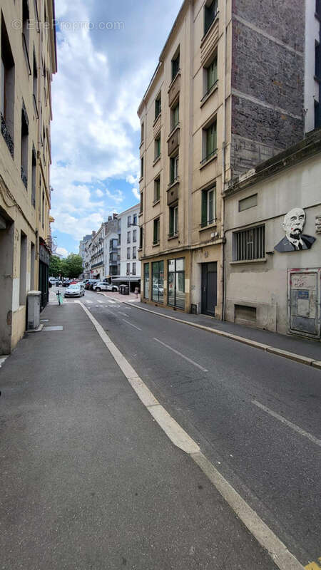 Appartement 93 m² à Saint-Etienne  - photo 2