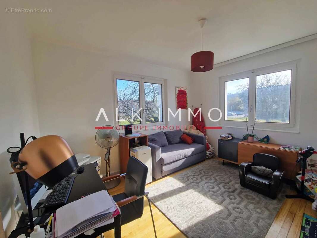 Maison à VETRAZ-MONTHOUX