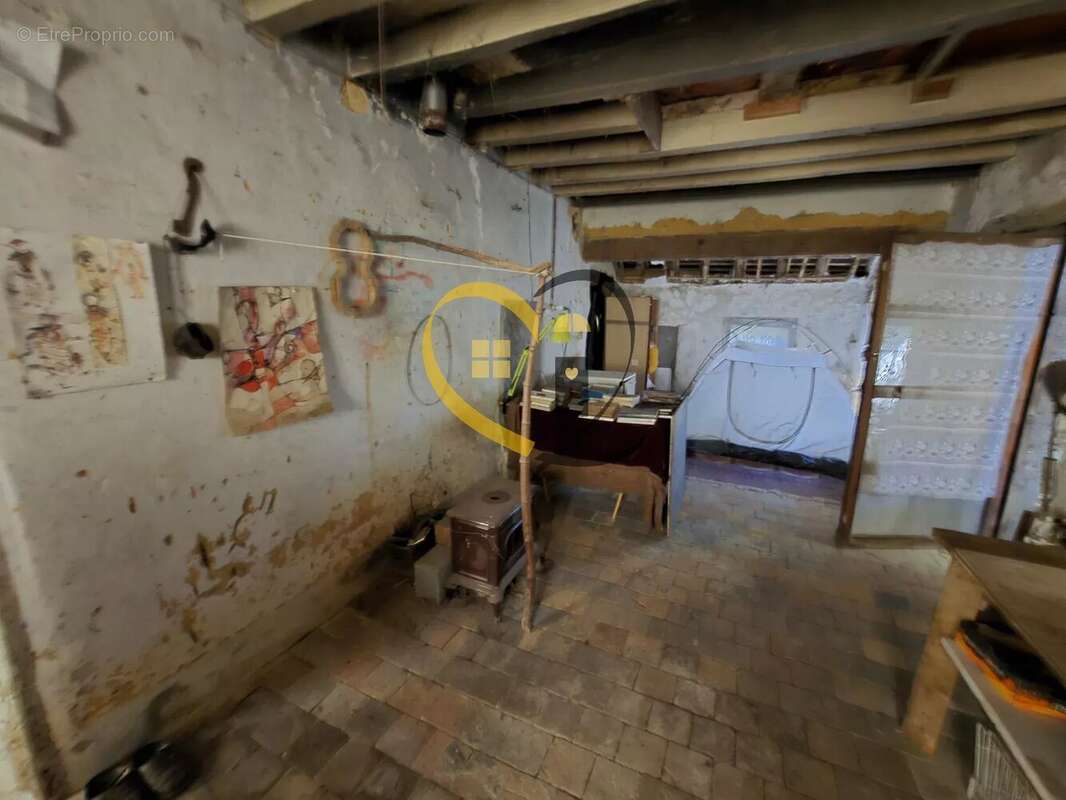 Maison à NEUVY-DEUX-CLOCHERS