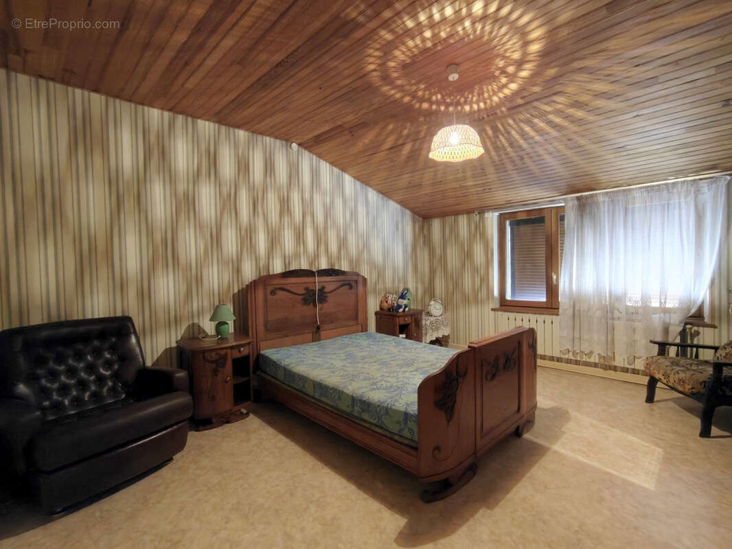 Maison à VANNES-LE-CHATEL