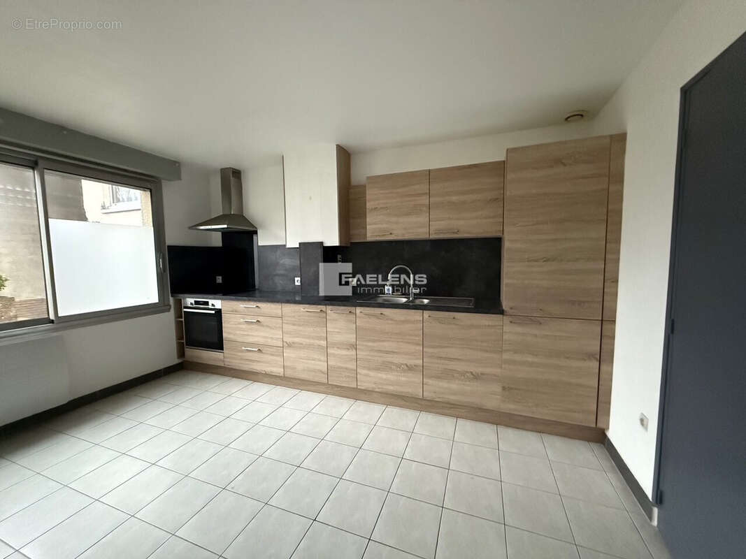 Appartement 54 m² à Carvin  - photo 3