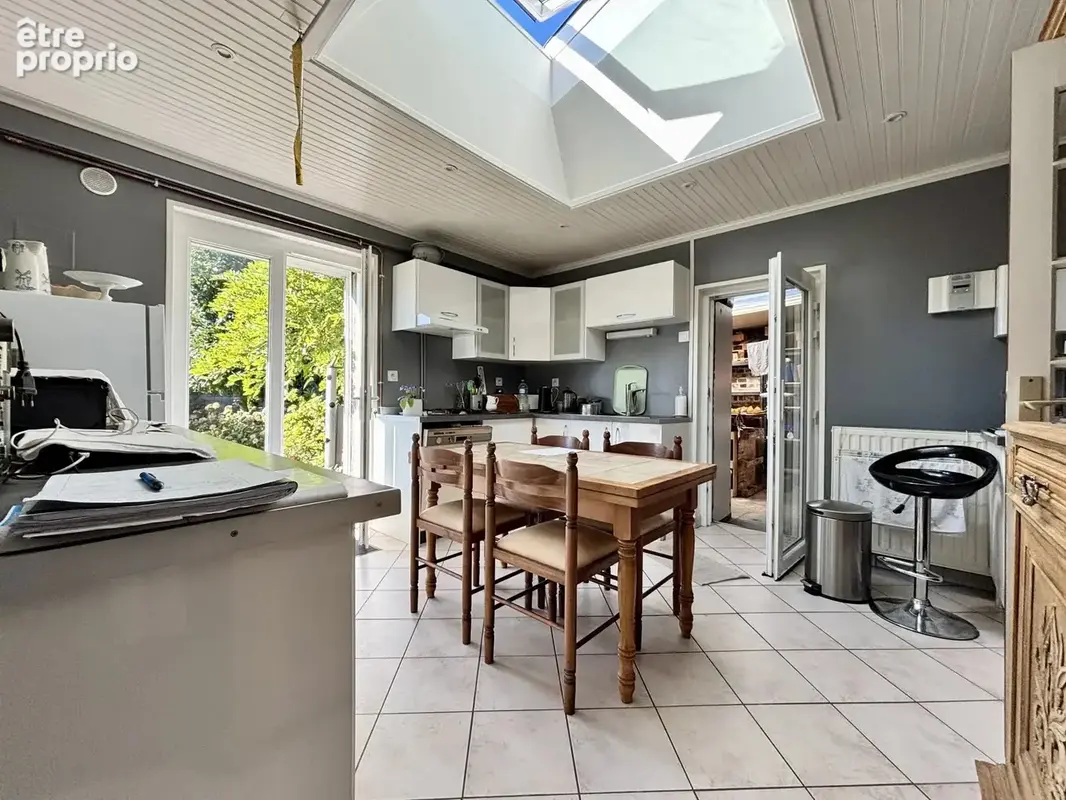 Immeuble commerce/ habitation - photo 5