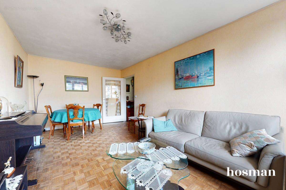 Appartement à PARIS-18E